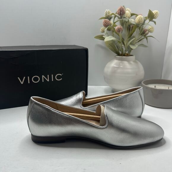 Vionic Willa II Leather Slip On Flat Silver Women's 7 M NWB Comfort Arch Support - Picture 7 of 10